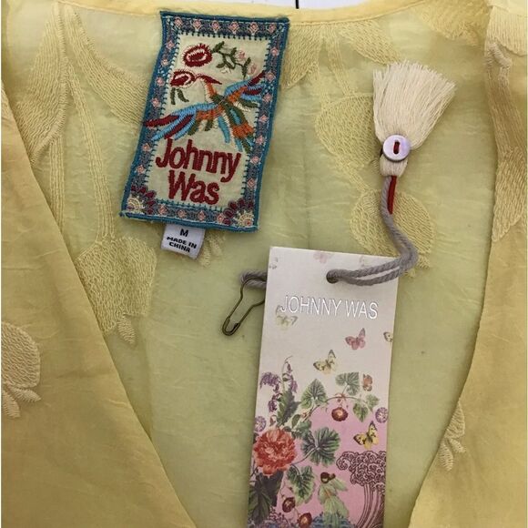 Johnny Was Yellow Silk Blouse Satin Asymmetrical Hem Blouse New Size Medium - Picture 6 of 6